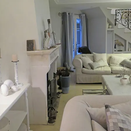 Plush In With Private Pool *